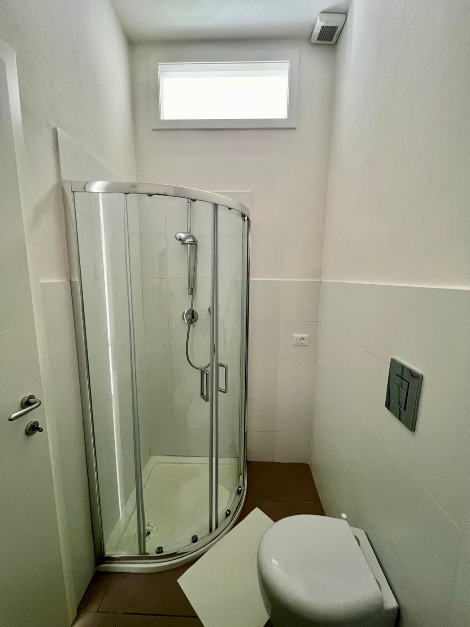 Arber'S House Apartment ลาสเปเซีย ภายนอก รูปภาพ